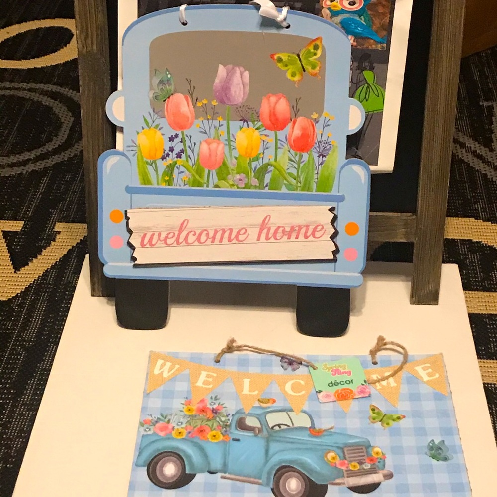 Welcome Floral Blue Truck Hanging Wall Sign Set